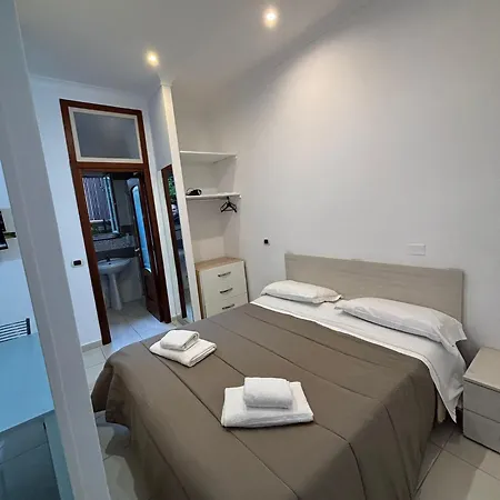 To Fly Casa de hóspedes 3*